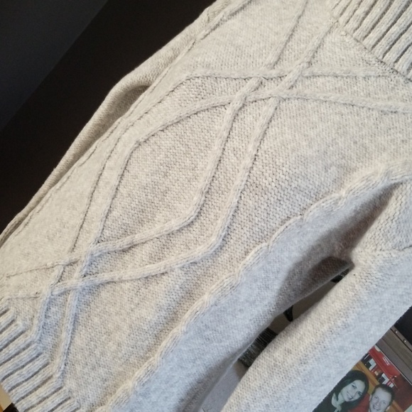 ▪️NWOT Michael Kors Sweater - Picture 3 of 9